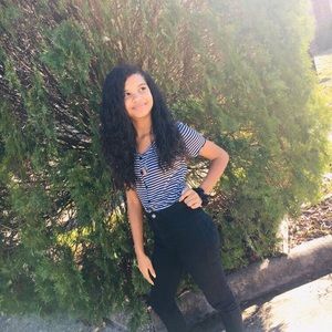 Meet your Posher, Amaris